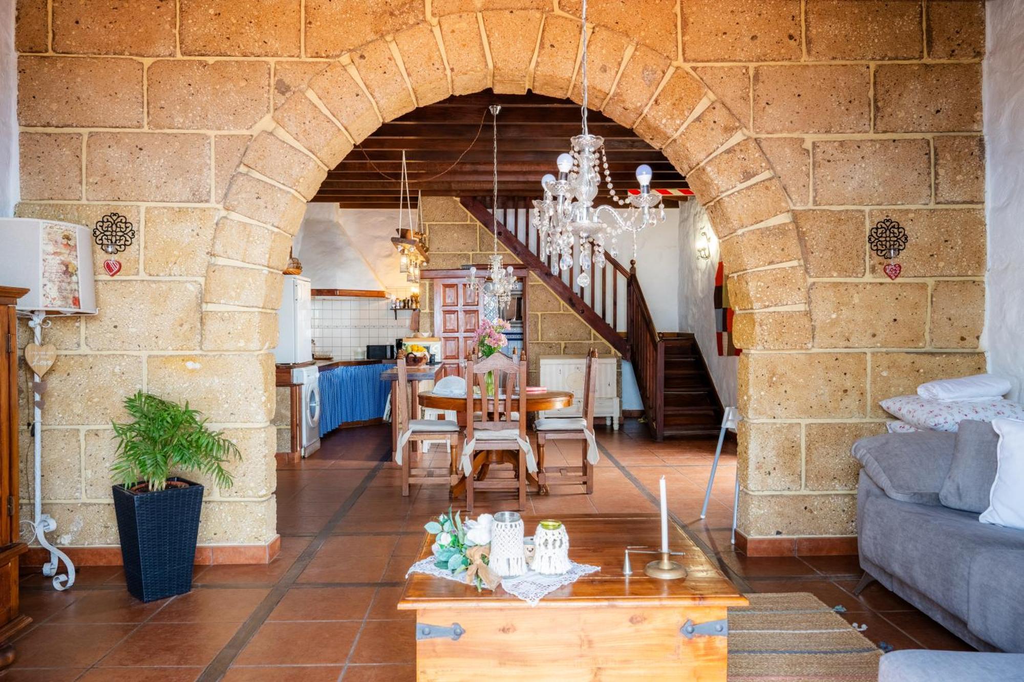 أذيخي Casa Rural Tajona & Granero المظهر الخارجي الصورة