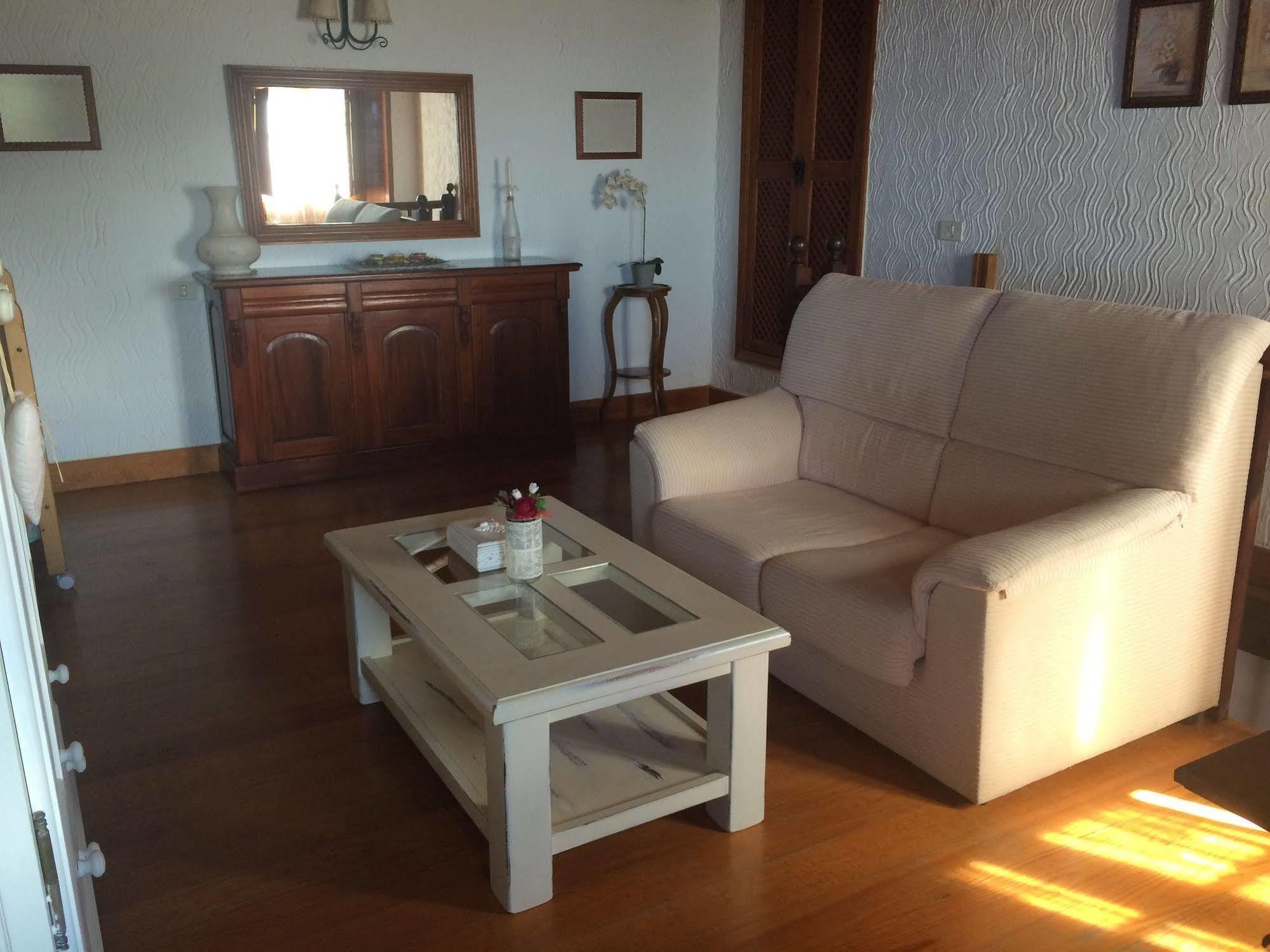 أذيخي Casa Rural Tajona & Granero المظهر الخارجي الصورة