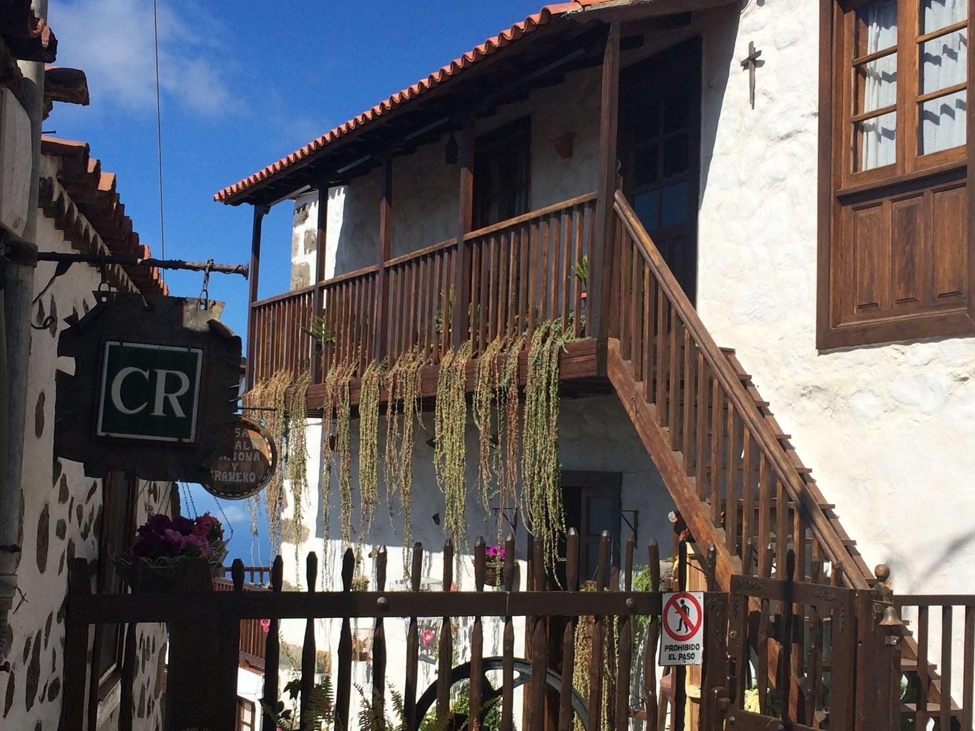 أذيخي Casa Rural Tajona & Granero المظهر الخارجي الصورة